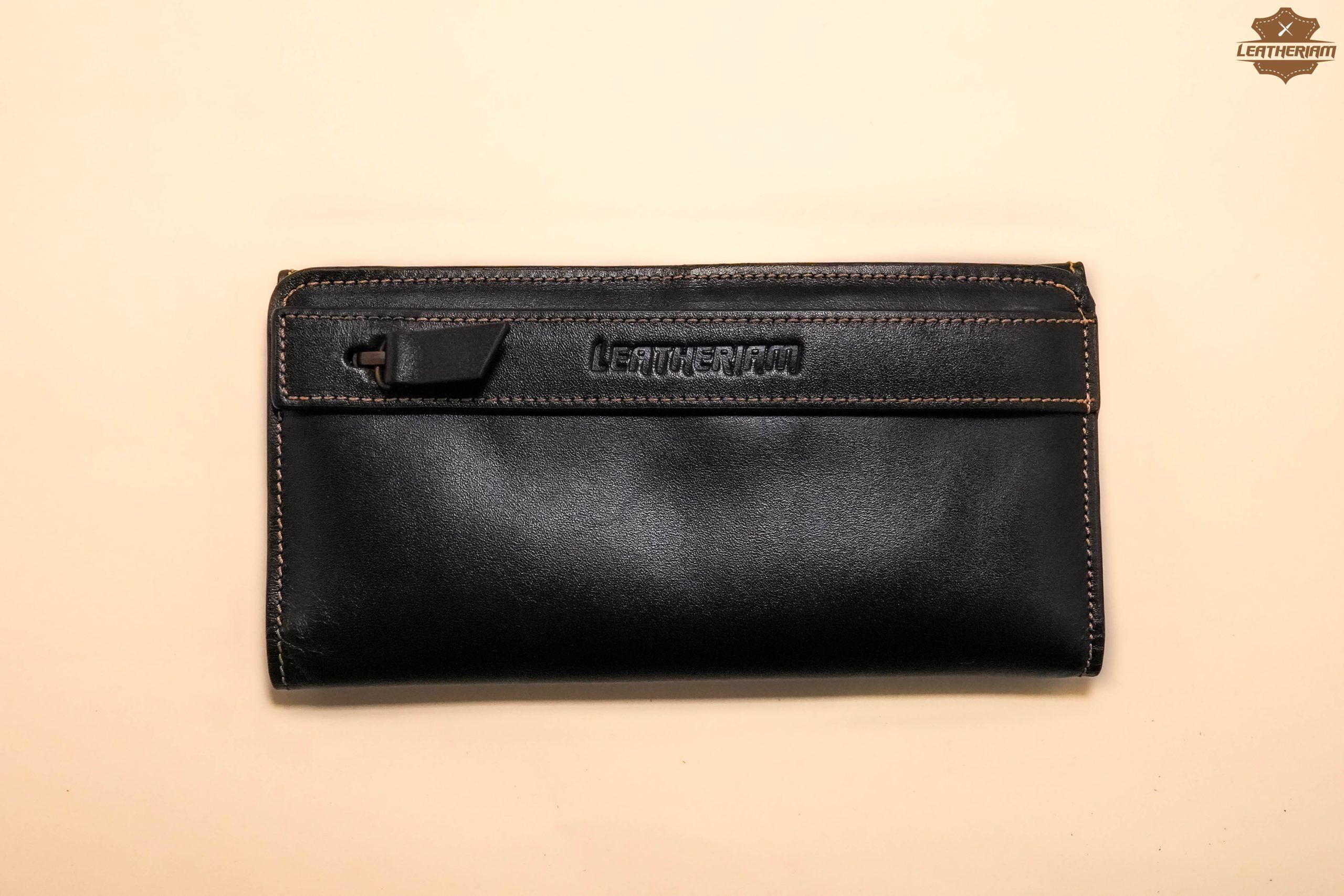 Premium Black - Image 2