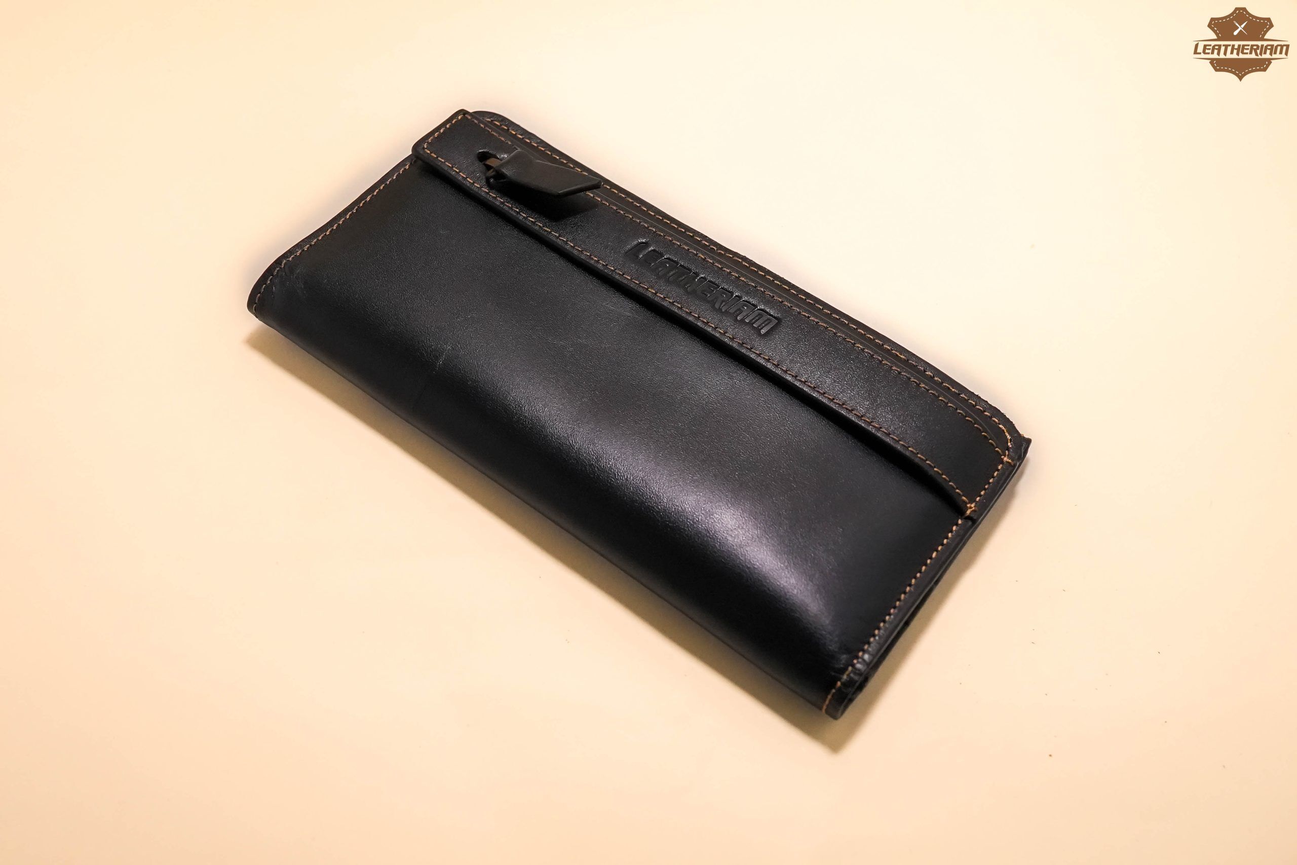 Premium Black - Image 4